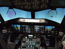 [1] Cockpit der Boeing 787