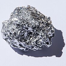 [1] zerknüllte Aluminiumfolie