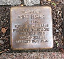 [3] Stolperstein für Anne Frank, Pastorplatz 1, Aachen; Aufnahme vom 15. Juni 2012