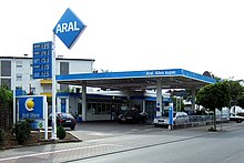 [1] Eine Tankstelle der Marke Aral in Deutschland