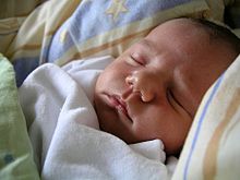 [1] schlafendes Baby