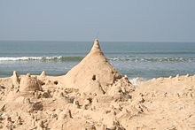 [3] eine Burg aus Sand