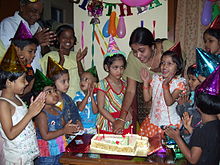 [1] Kindergeburtstag für indische Kinder