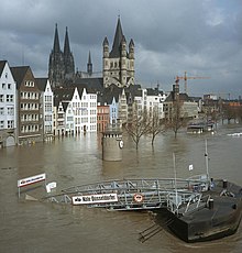 [1] Köln, Rheinufer, „Hochwasser“