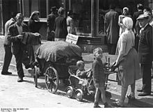 [1] Heimatvertriebene Familie; Anno 1948