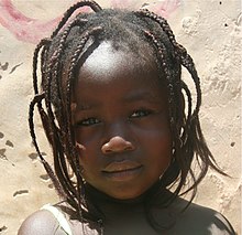 [1] ein Mädchen aus Burkina Faso