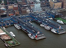 [1] eine Pier in Chelsea