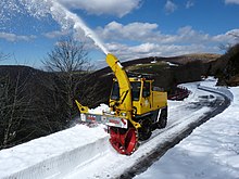 [1] Schneefräse für den Einsatz auf Straßen