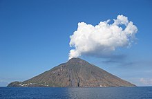 [1] die Insel Stromboli