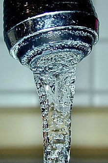 [1] Leitungswasser direkt aus dem Wasserhahn
