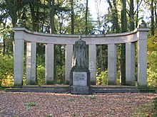 [1] Denkmal für im 1. Weltkrieg gefallene Soldaten