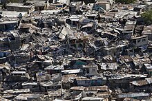 [1] Chaos nach einem Erdbeben (Haiti, 2010)