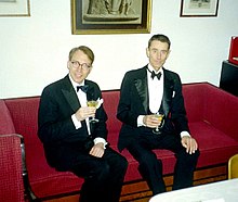 [1] zwei Herren im Smoking