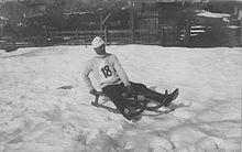 [1] Janez Logar fährt im Februar 1913 auf einer Rodel talwärts (Foto: Fran Vesel)