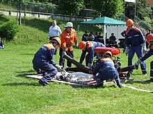 [1] Die Jugendfeuerwehr bei einem Wettbewerb