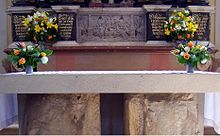 [2] Die Mensa des Altars in der Loschwitzer Kirche.