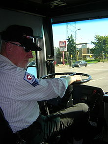 [1] ein Busfahrer