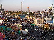 [2] das Oktoberfest im Jahr 2003