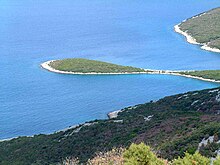 [1] eine Halbinsel in Kroatien