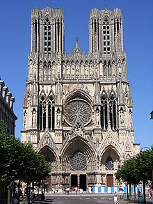 [1] Die Kathedrale von Reims, ein herausragendes Beispiel der französischen Gotik