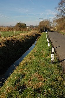 [1] ein Straßengraben in England