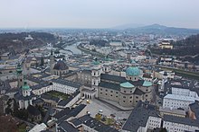 [2] Blick über die Stadt Salzburg in Österreich