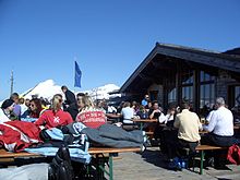 [4] Skihütte mit Gastronomie