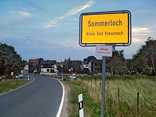 [1] Ortsschild von Sommerloch