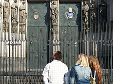 [1] Bronzene Tür der Südfassade des Kölner Doms