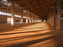 [1] Alte Fabrikhalle