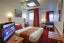 [1] ein Doppelzimmer in einem Hotel