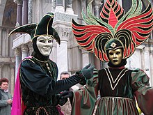 [6] Zwei Masken im venezianischen Karneval