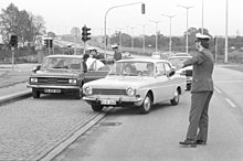 [1] eine Verkehrskontrolle in den 1970ern