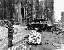 [1] der Kölner Dom stand Anno 1945 im Kriegsgebiet DEUTSCHLAND