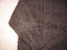 [3] ein Pullover aus Wolle