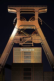 [1] Förderturm der Zeche Zollverein